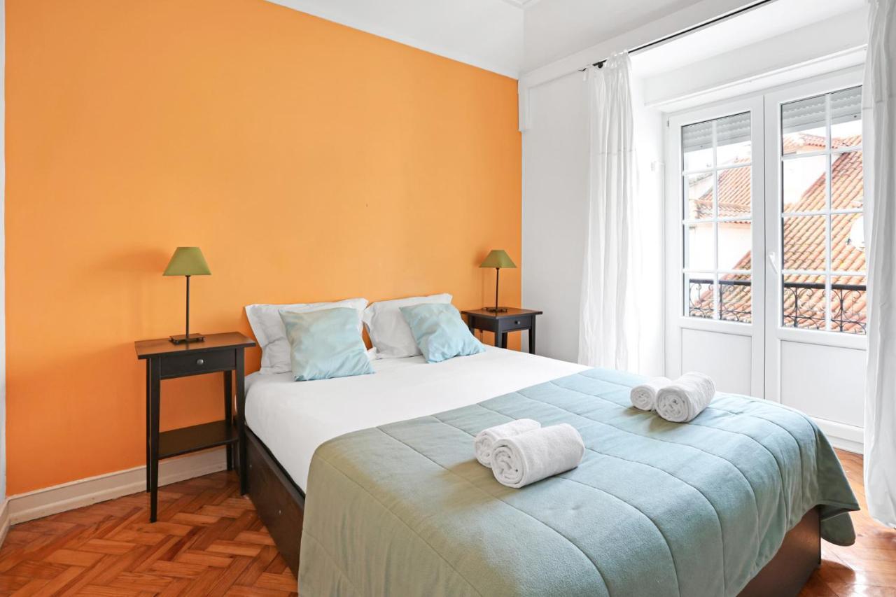 Castelo Apartment - Beautiful Balcony View ลิสบอน ภายนอก รูปภาพ