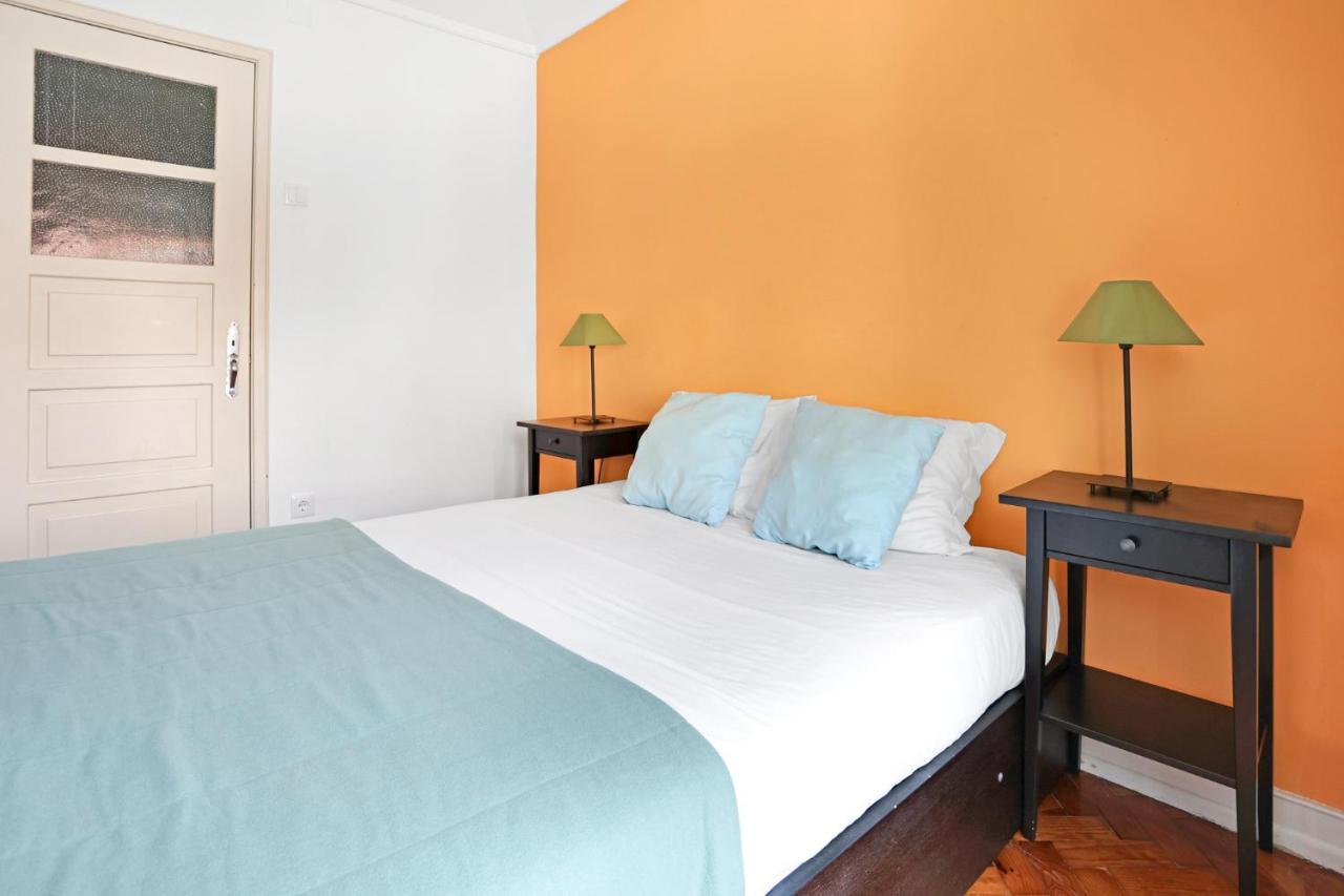 Castelo Apartment - Beautiful Balcony View ลิสบอน ภายนอก รูปภาพ